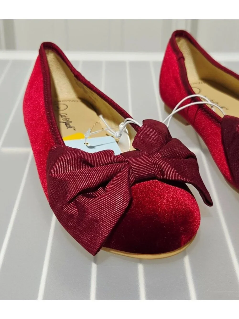 Cat & Jack Perla Dark Red Velvet Ballet Flats w/ Large Bow Accent - Big Girls' 1